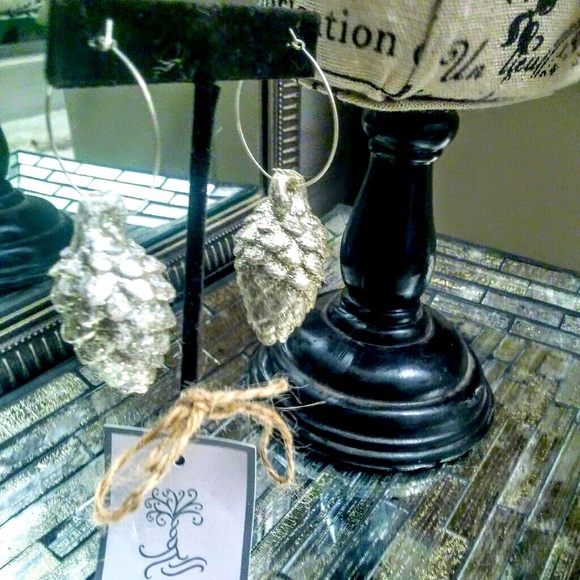 Sterling Silver Hoops w Frosted Pinecone Earrings - Picture 1 of 7